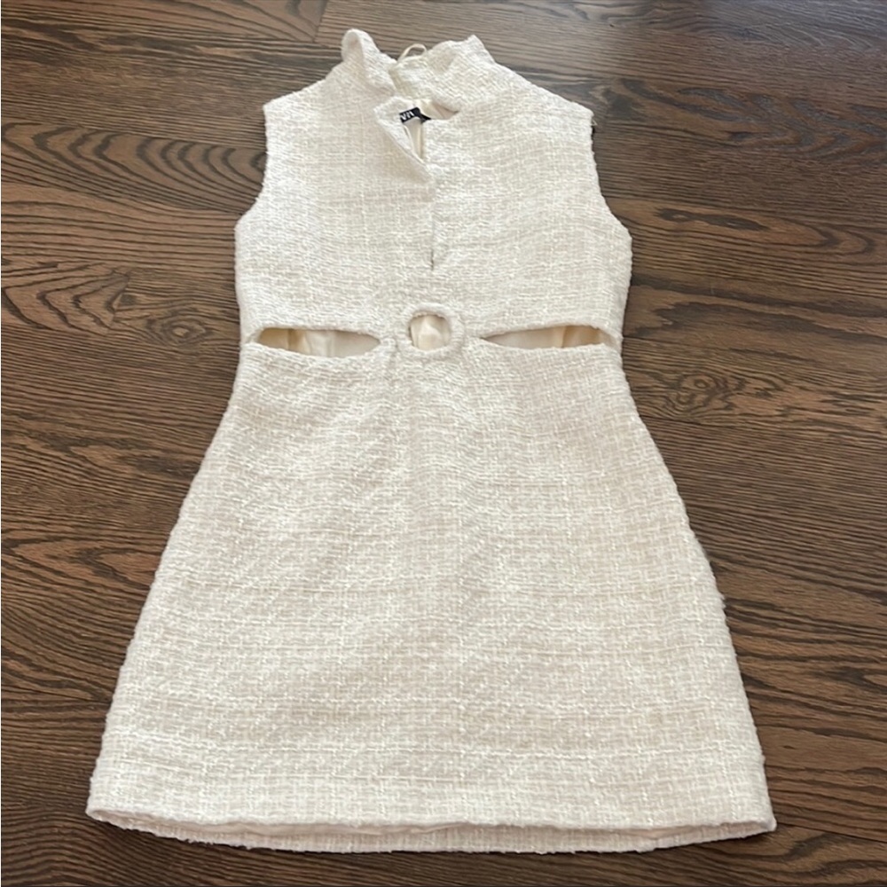 Zara Cutout Shift Dress In Cream